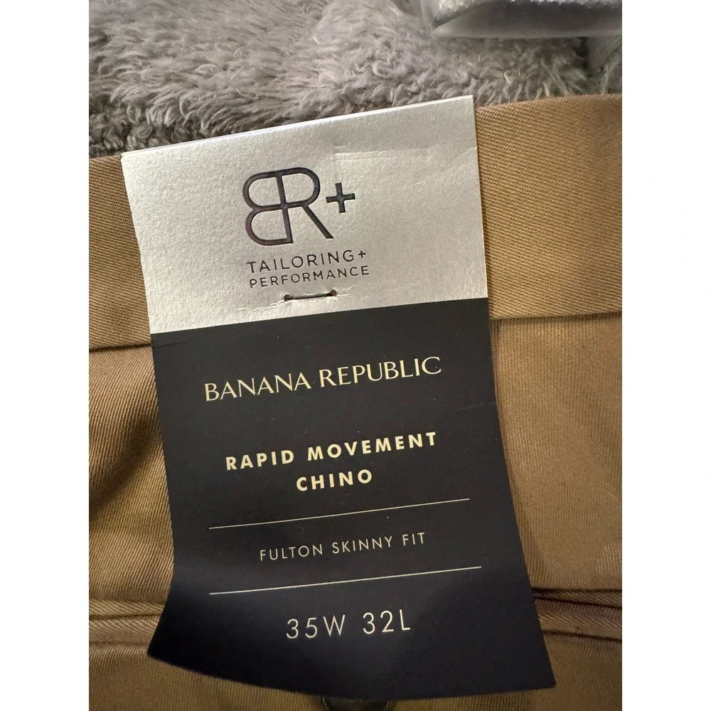 Banana Repubic 35/32 Rapid Movement Chino NWT. Brown (T)